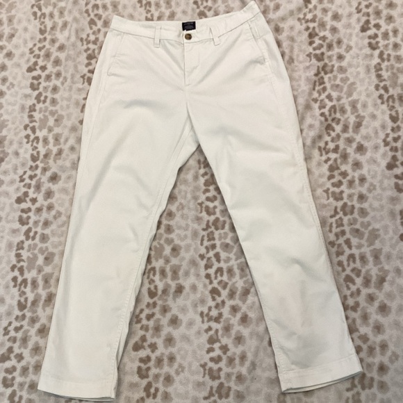 J. Crew High Rise Girlfriend Chino Pants in the colour Marine Salt, Size 8 - Picture 8 of 15